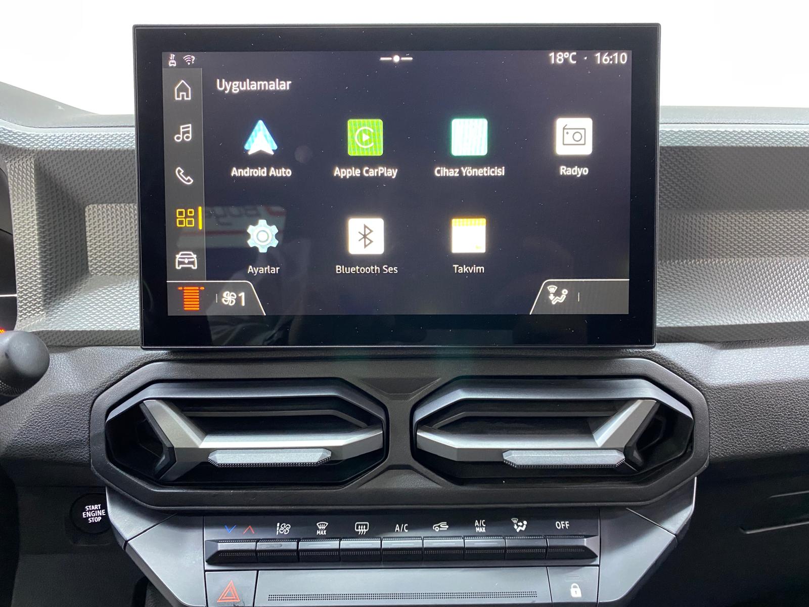RENAULT DUSTER 12